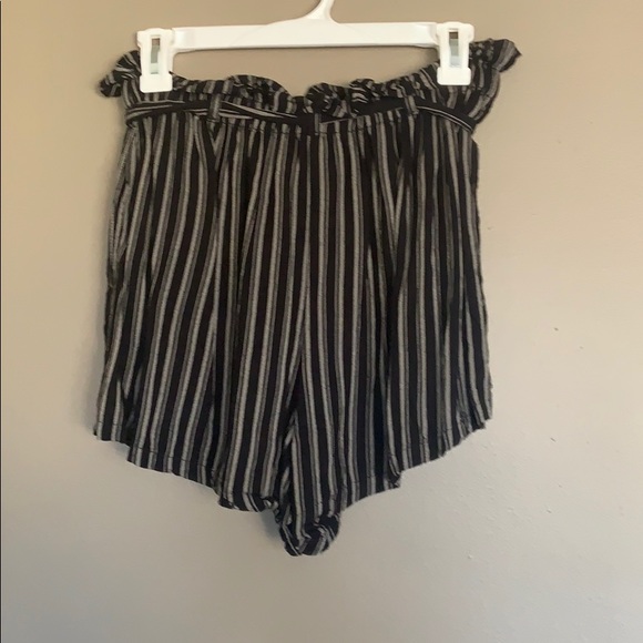Black and White Stripped Shorts - Picture 2 of 2